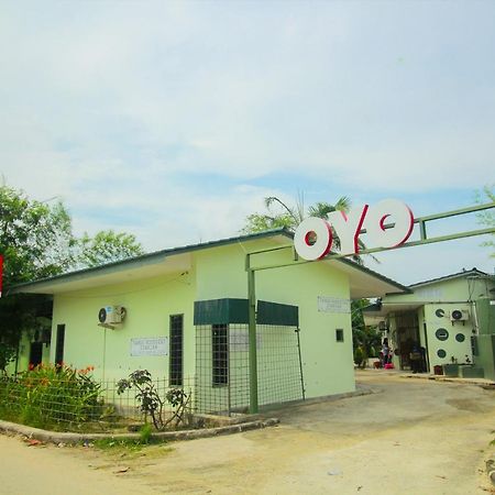Oyo 1596 Taman Homestay Syariah Dumai Eksteriør bilde