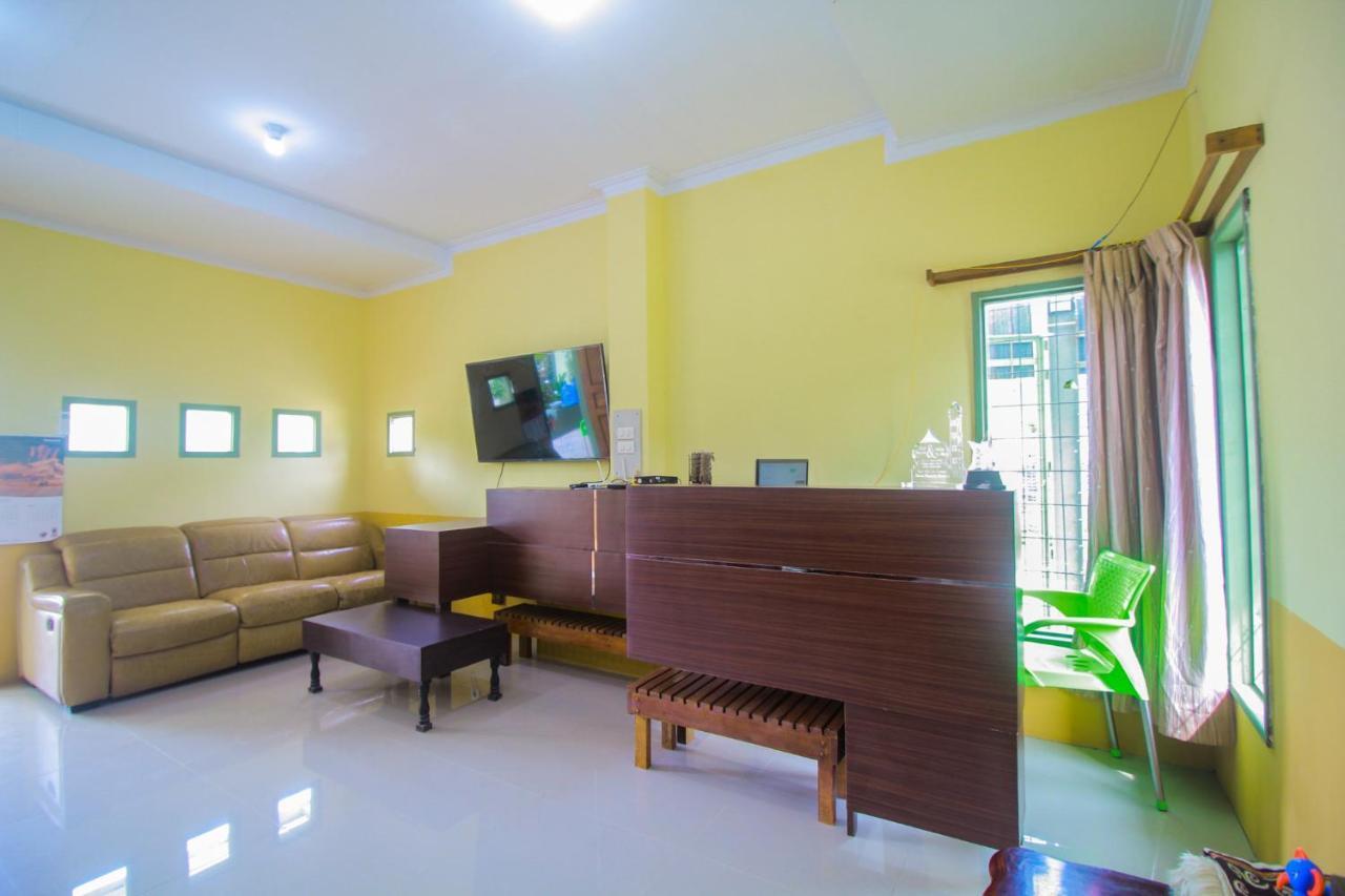 Oyo 1596 Taman Homestay Syariah Dumai Eksteriør bilde